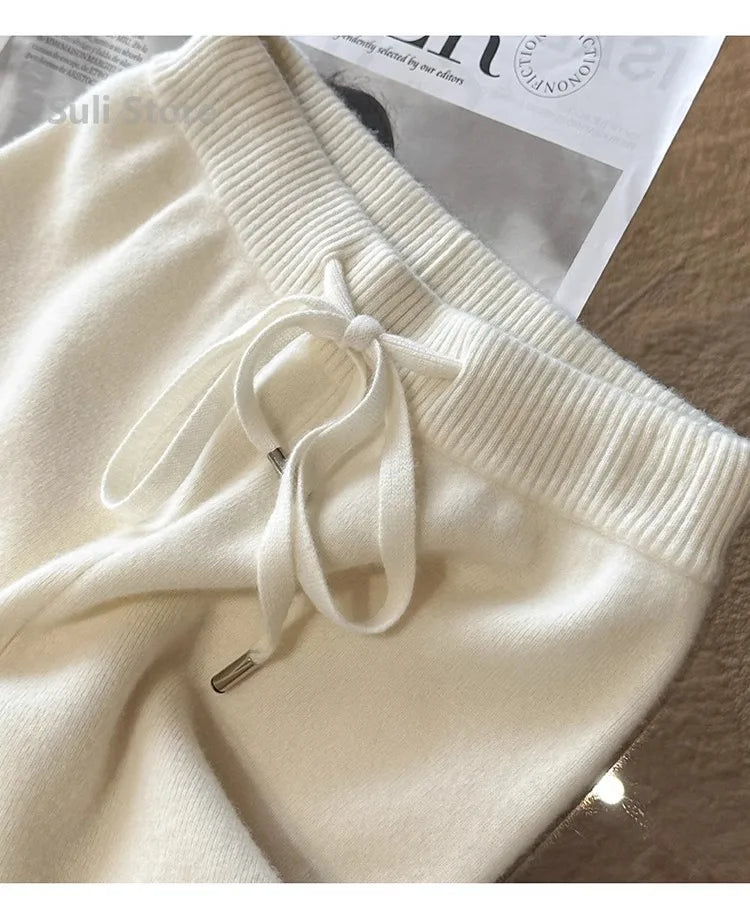 Wide leg knit trousers